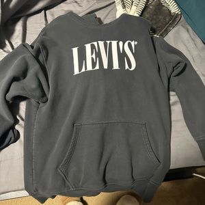 levi’s sweater